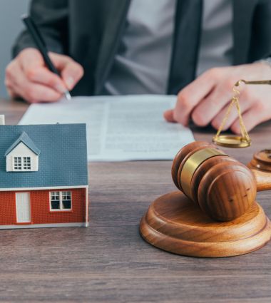 The Basic Services Real Estate Lawyers Offer in Canada