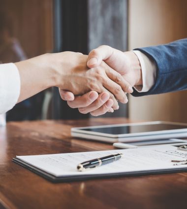 why-you-need-an-experienced-real-estate-lawyer-in-oakville