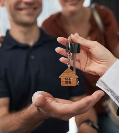 Handling Multiple Offers When Buying a Home in Toronto