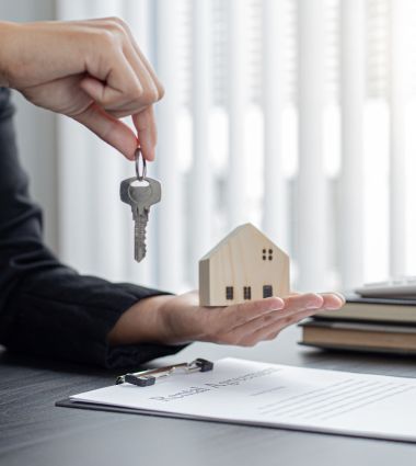 Do You Need a House Deed in Ontario to Sell a House?